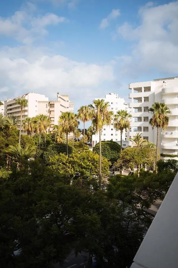 Komodo Marbella House - Bright Beachfront Duplex With Parking, Pool & Gym