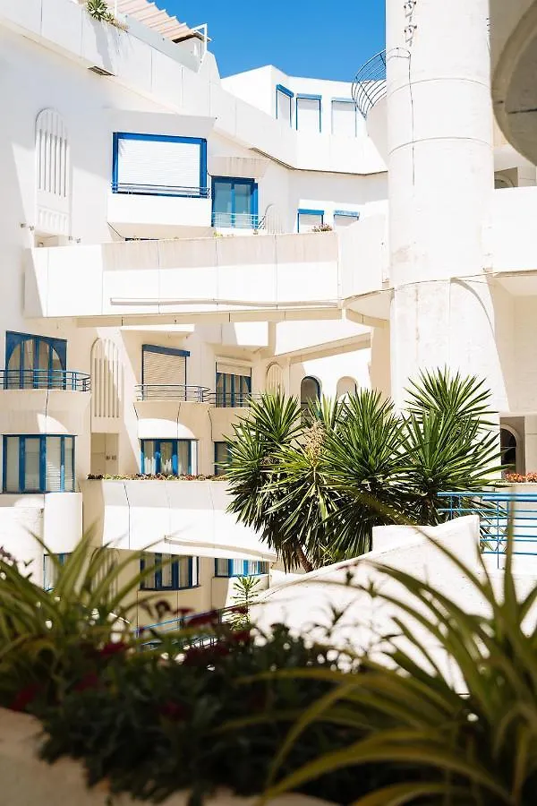 Komodo Marbella House - Bright Beachfront Duplex With Parking, Pool & Gym Apartamento