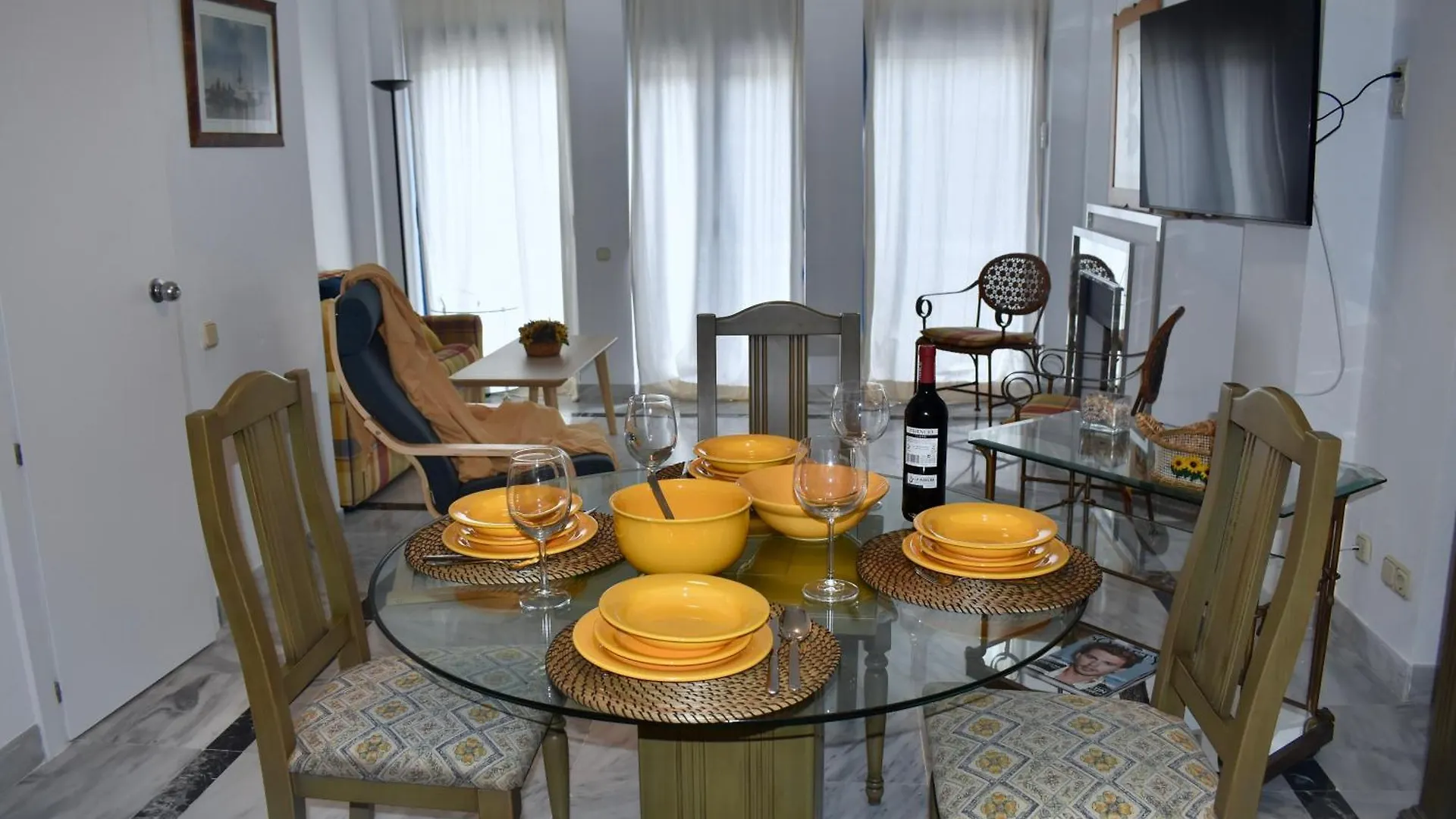 Komodo Marbella House - Bright Beachfront Duplex With Parking, Pool & Gym Apartamento